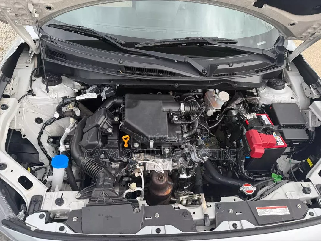 Suzuki Dzire 2025 Gris