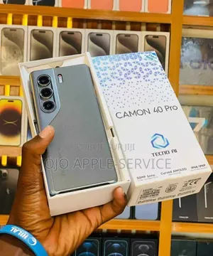 Nouveau Tecno Camon 40 Pro 4G 128 GB Noir