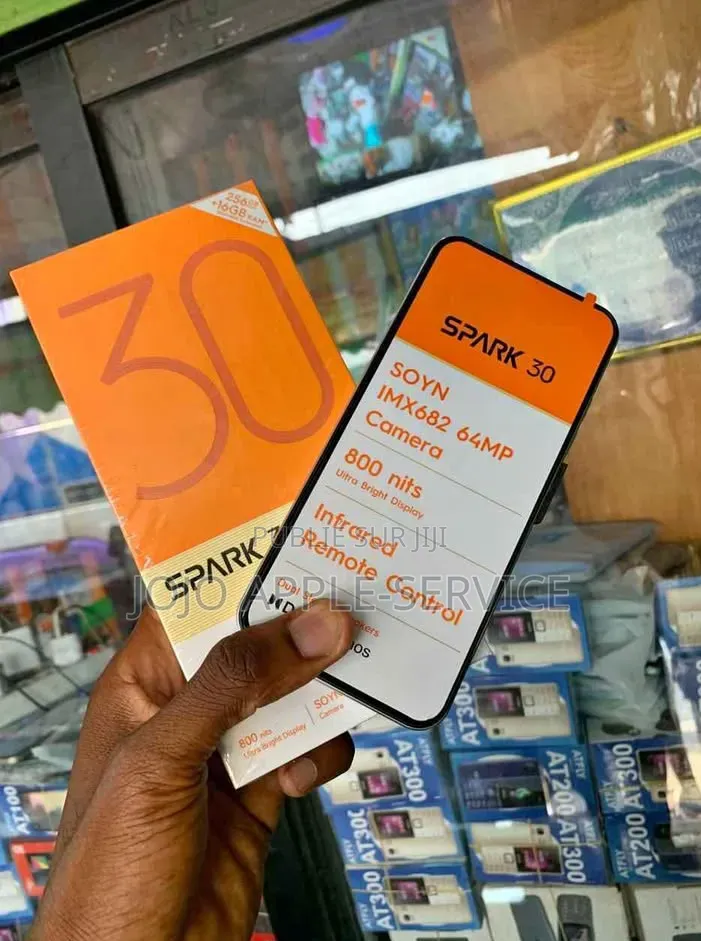 Nouveau Tecno Spark 30 128 GB Blanc