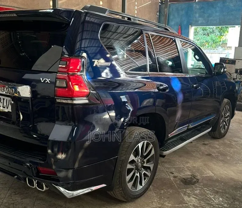 Toyota Land Cruiser Prado 2021 Noir