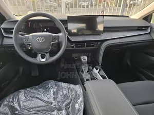Nouveau Toyota Camry LE 2026 Noir