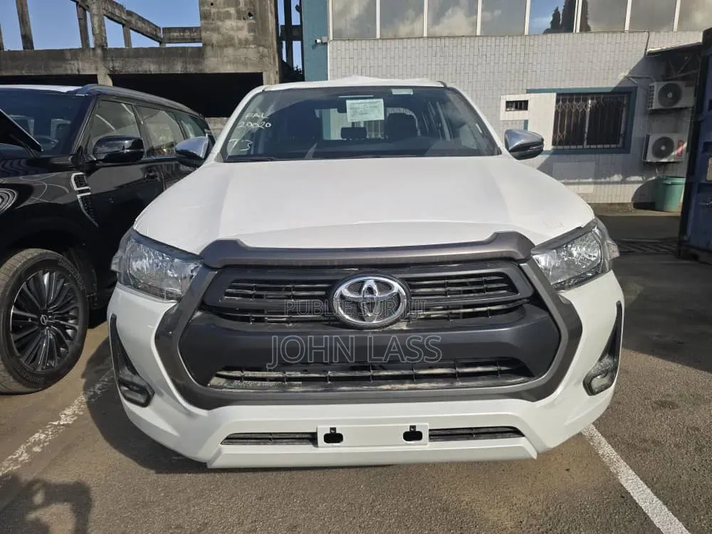 Nouveau Toyota Hilux 2025 Blanc