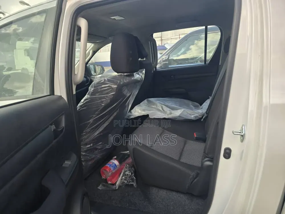 Nouveau Toyota Hilux 2025 Blanc