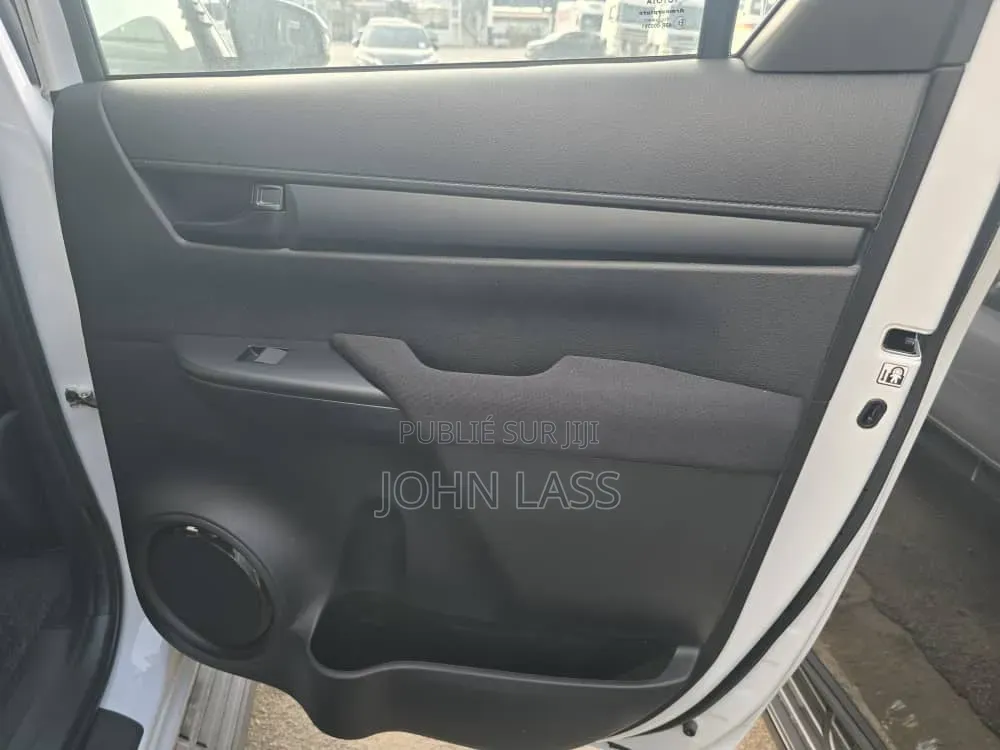 Nouveau Toyota Hilux 2025 Blanc