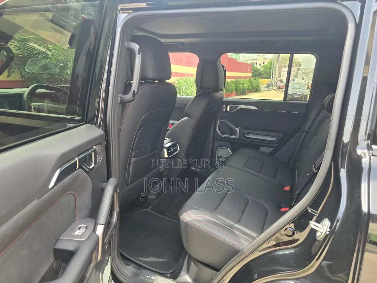 Nouveau Jetour T2 1.5 Hybrid AWD 2025 Noir