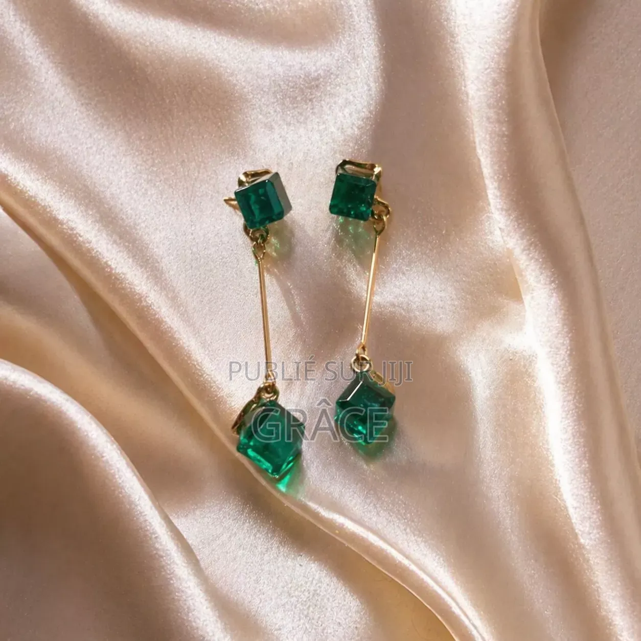 Boucle d'Oreille en Forme De Dés
