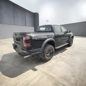 Nouveau Ford Ranger Raptor 4WD SuperCrew 5' Box 2025 Noir