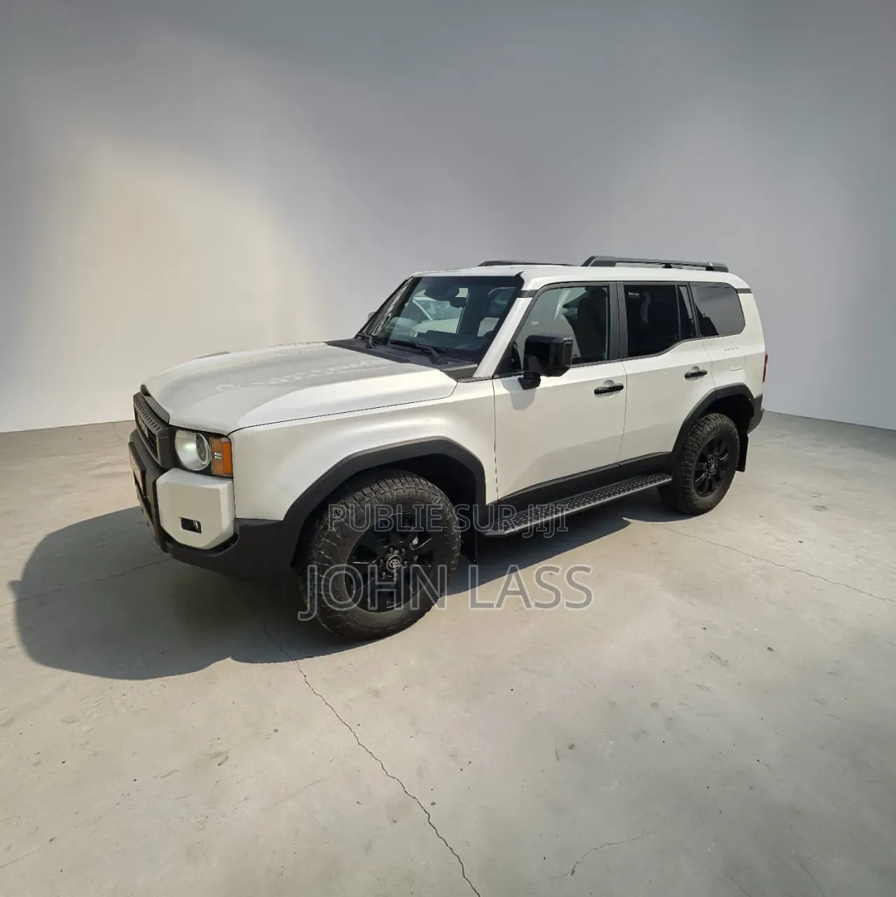 Nouveau Toyota Land Cruiser Prado 2026 Gris
