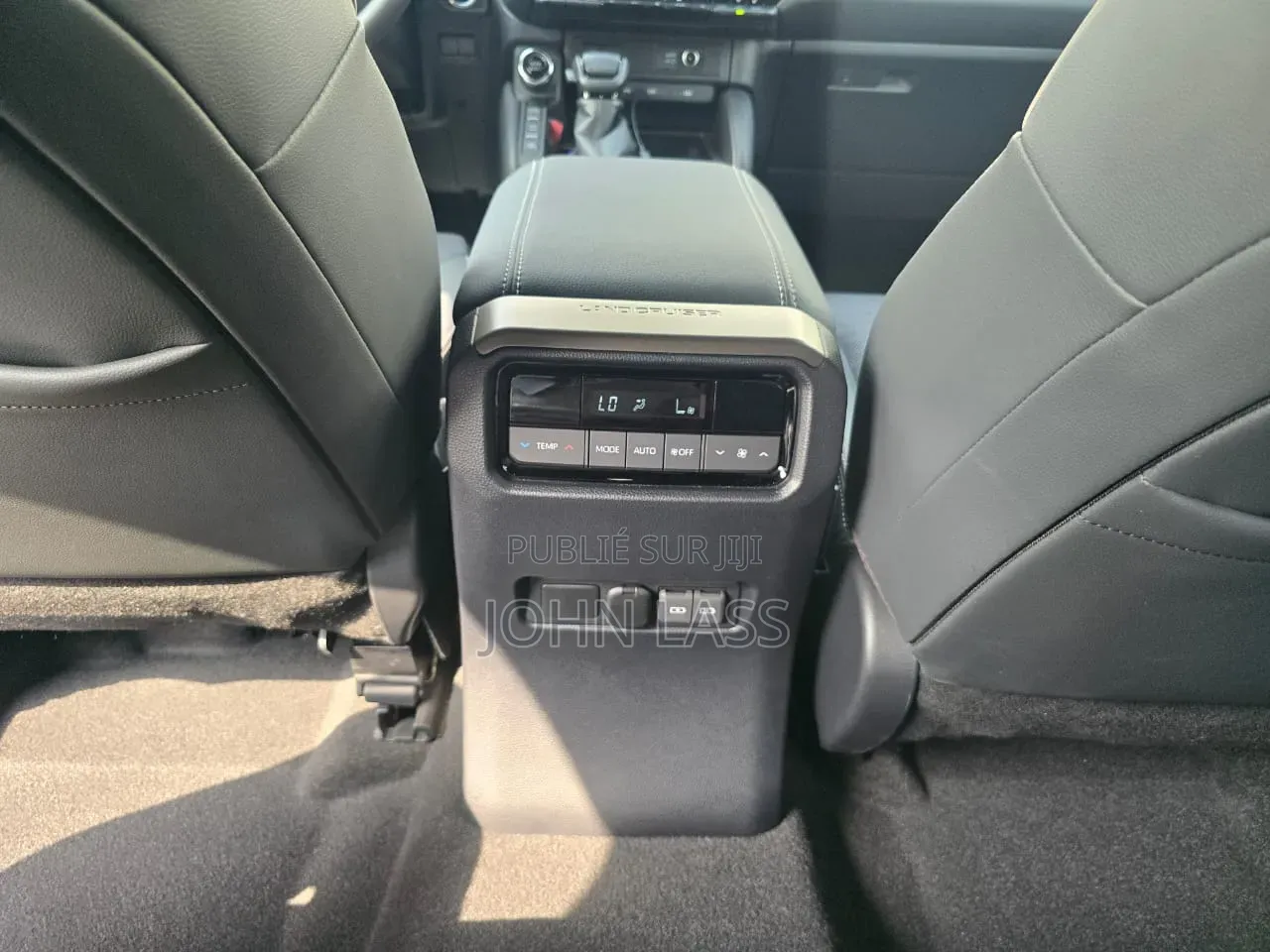 Nouveau Toyota Land Cruiser Prado 2026 Gris