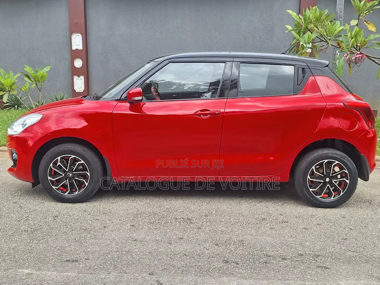 Suzuki Swift 2023 Bordeaux