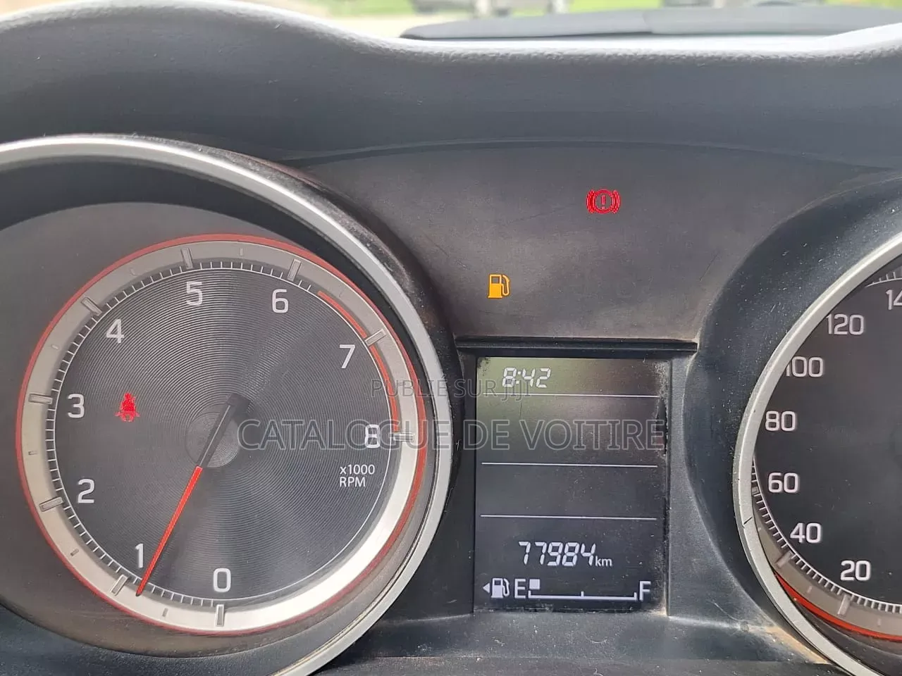 Suzuki Swift 2023 Bordeaux