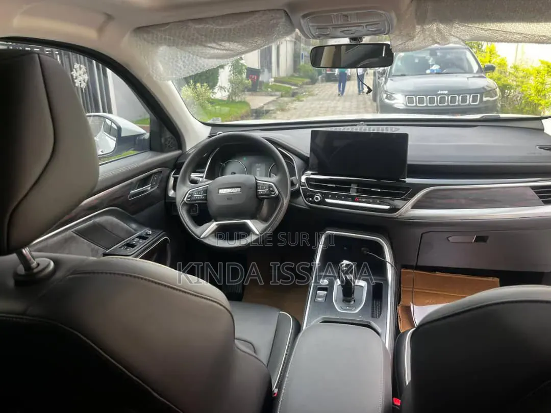 Nouveau Haval H6 2024 Blanc cassé