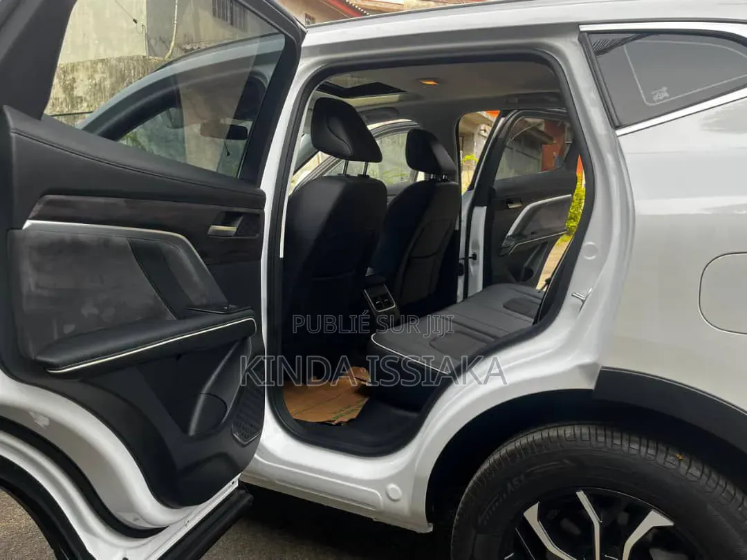 Nouveau Haval H6 2024 Blanc cassé