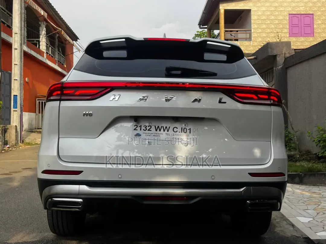 Nouveau Haval H6 2024 Blanc cassé