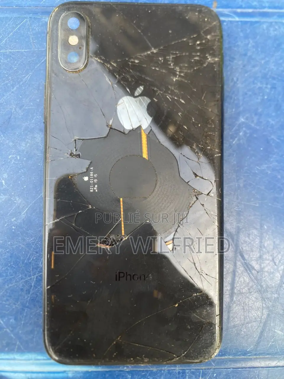 Apple iPhone X 64 GB Noir