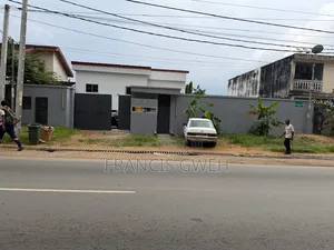 6chbre Duplex dans Francis Gweh, Cocody à Louer