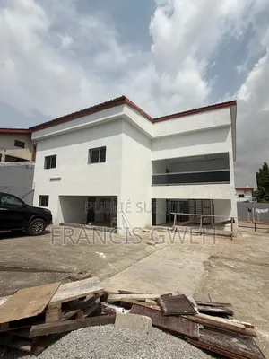 6chbre Duplex dans Francis Gweh, Cocody à Louer