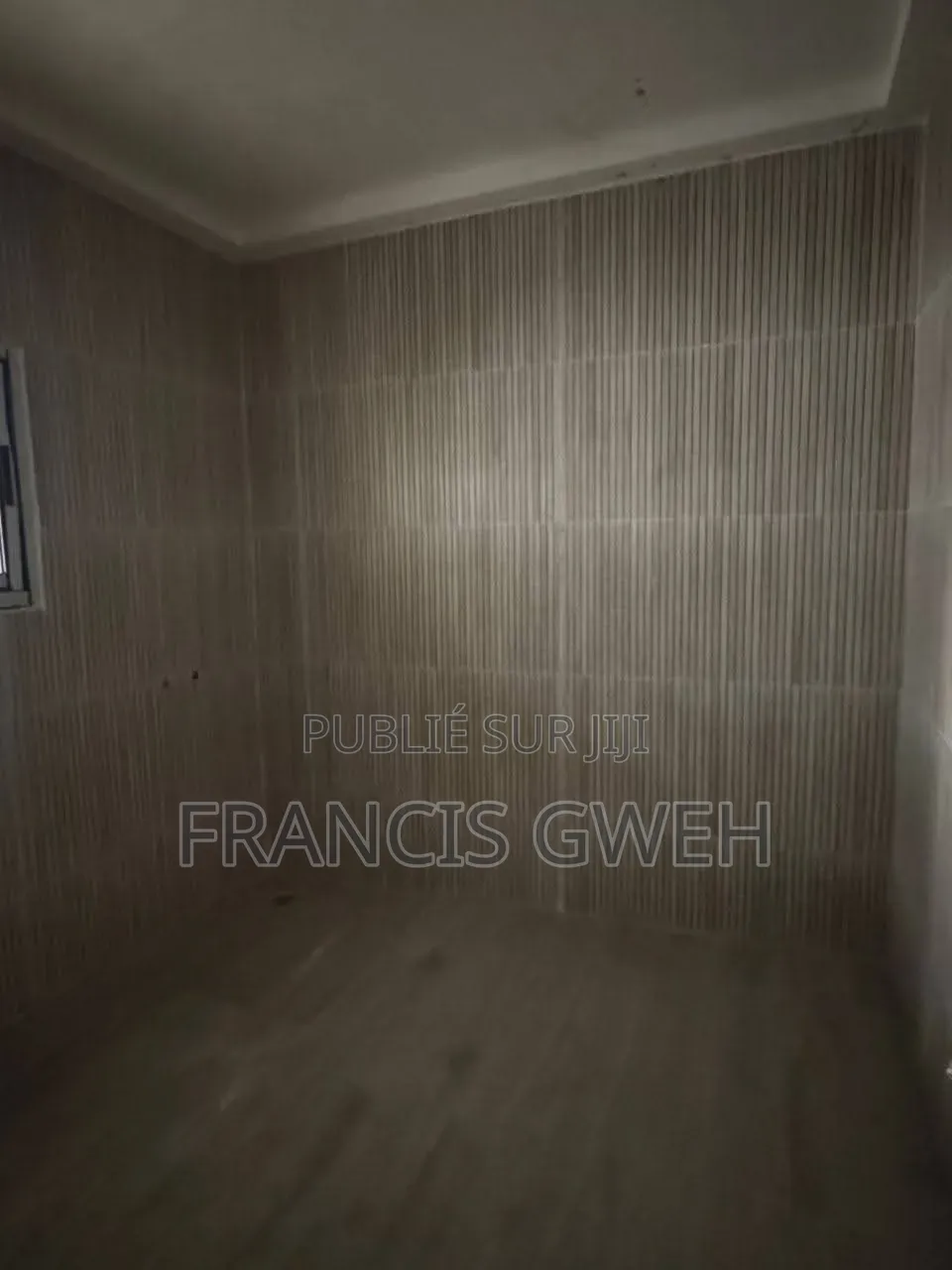 5chbre Duplex dans Francis Gweh, Cocody à Louer