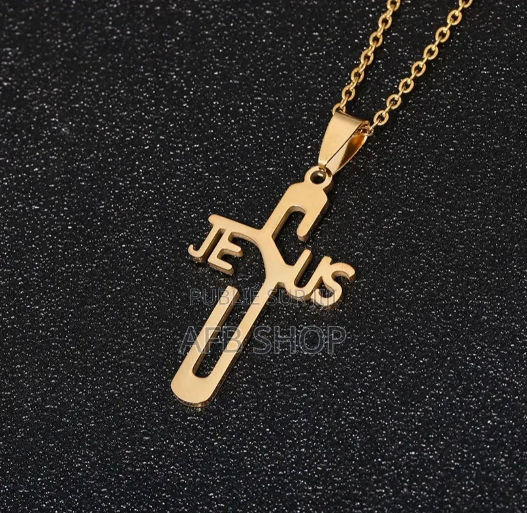 Collier Croix Jesus