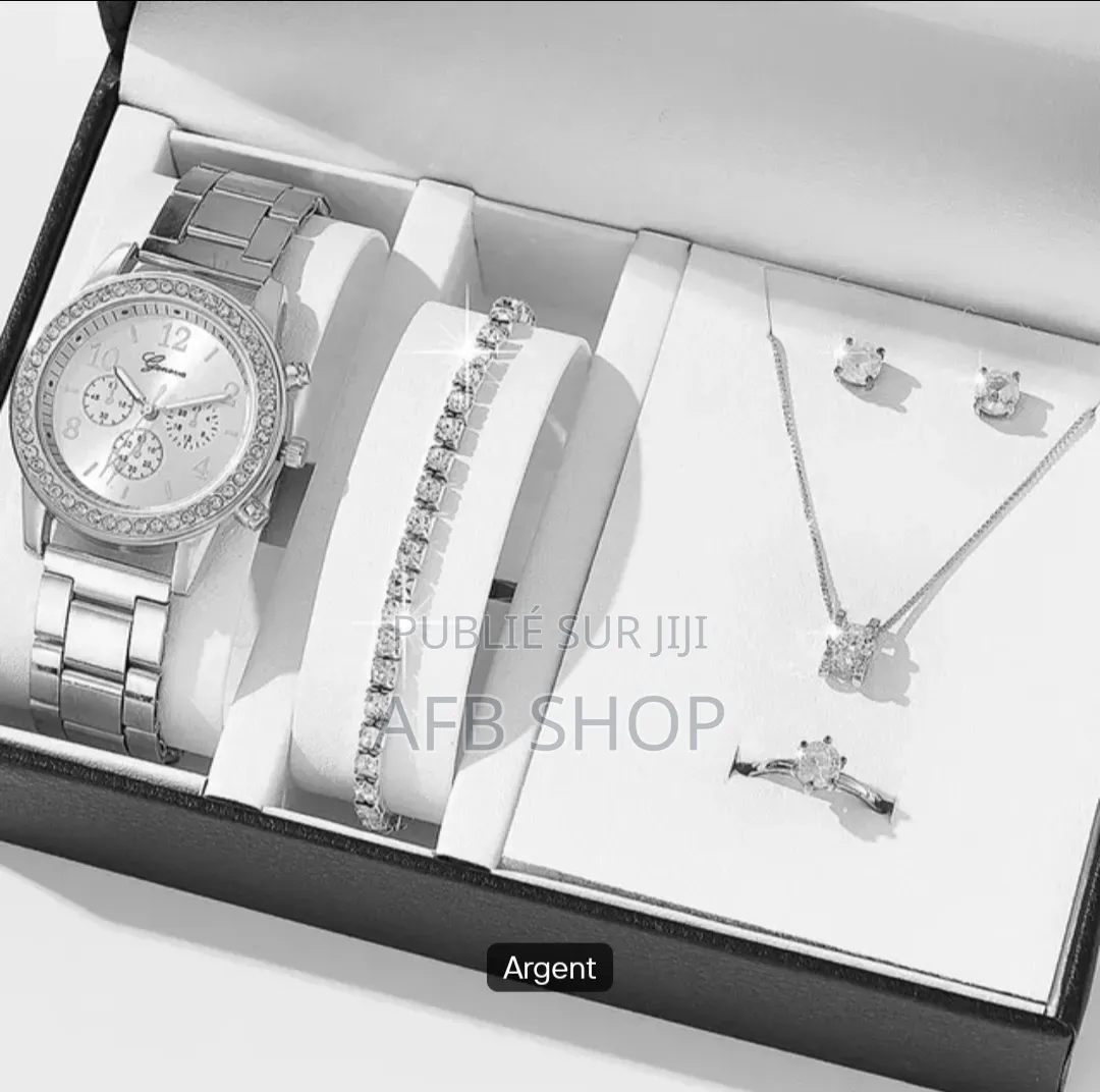 Élégance Complète, en Un Seul Coffret