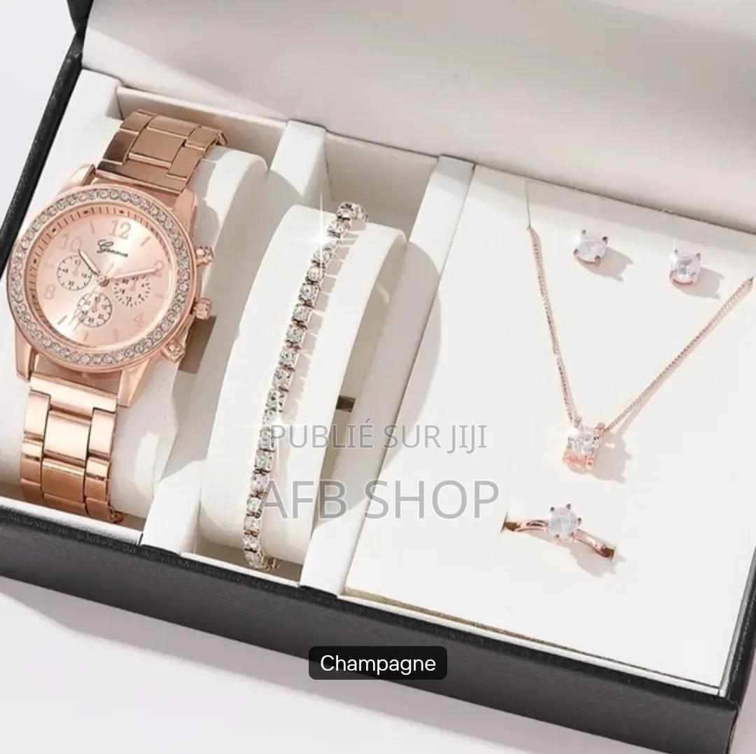 Élégance Complète, en Un Seul Coffret