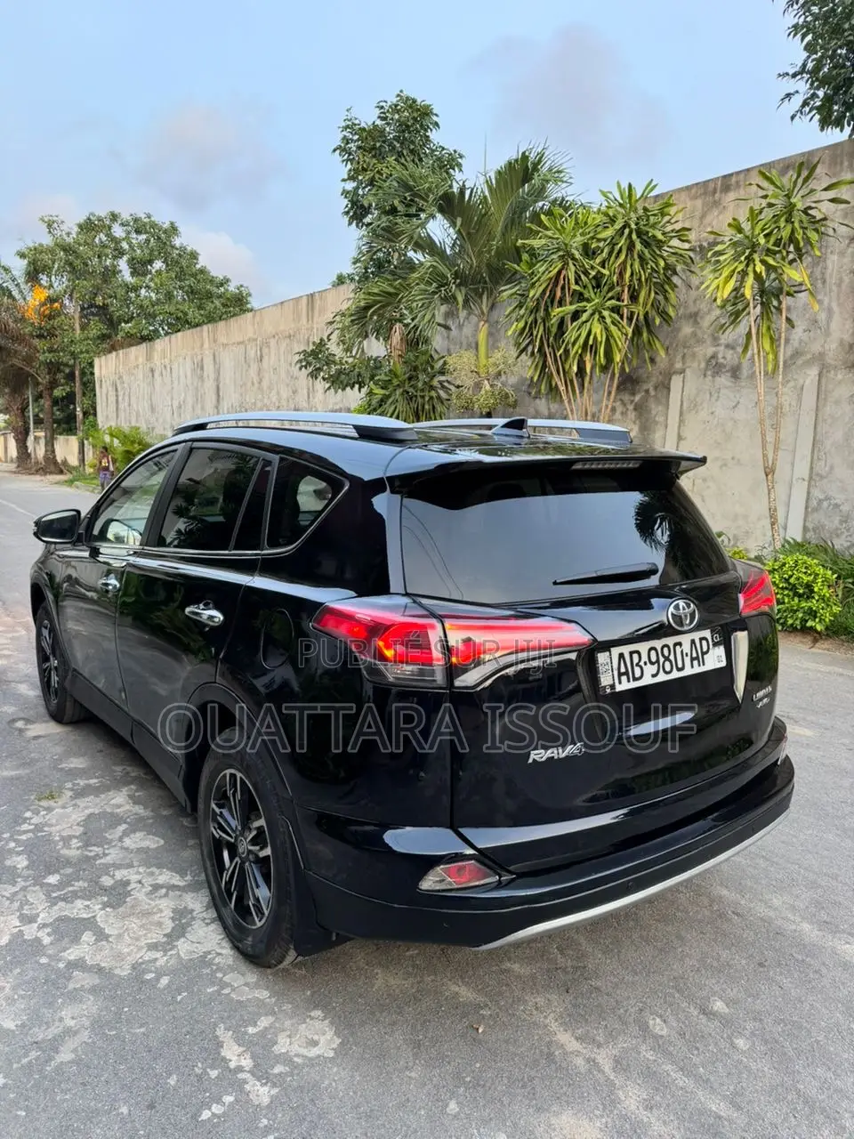 Toyota RAV4 LE AWD (2.5L 4cyl 6A) 2017 Noir