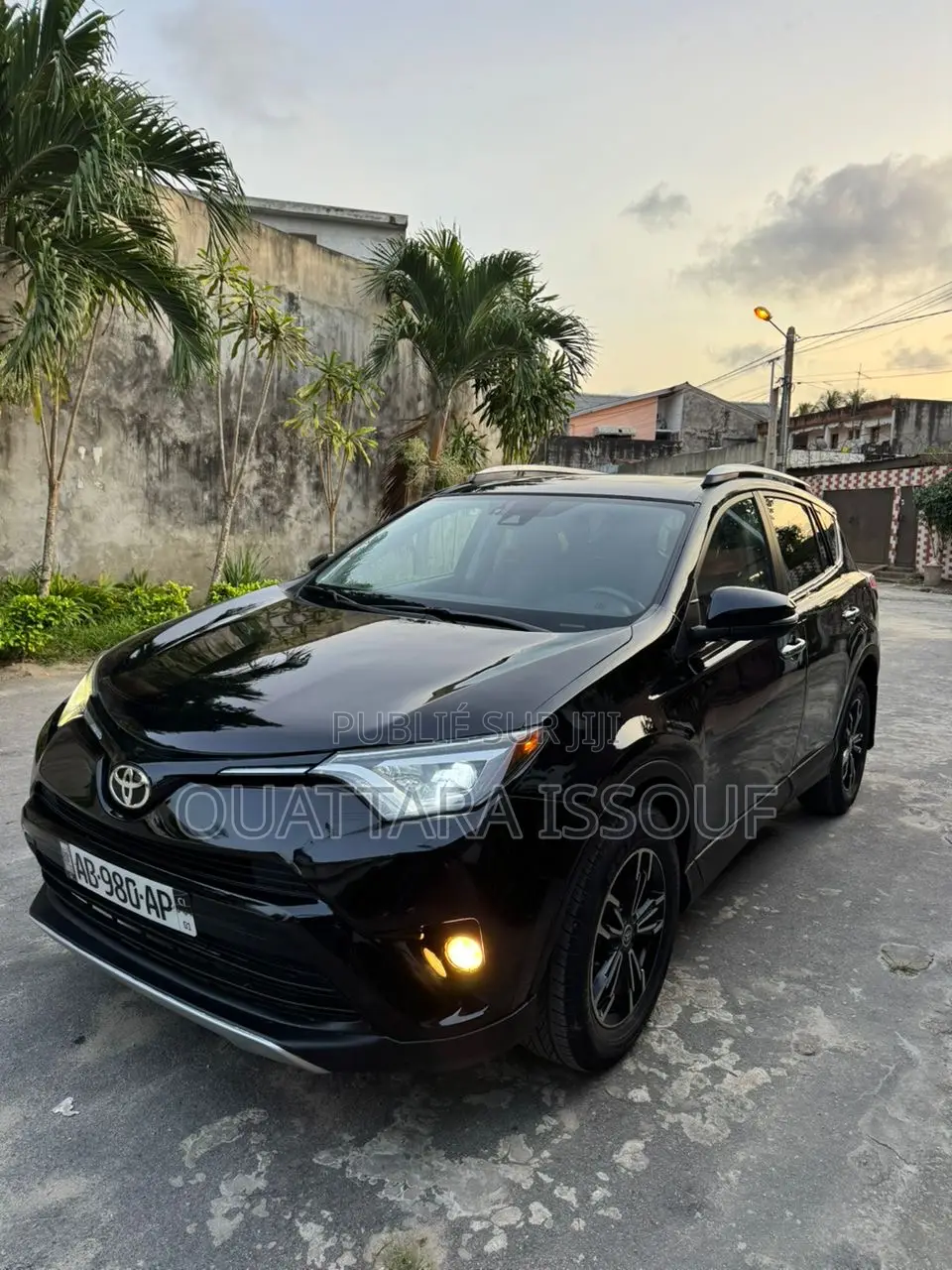Toyota RAV4 LE AWD (2.5L 4cyl 6A) 2017 Noir