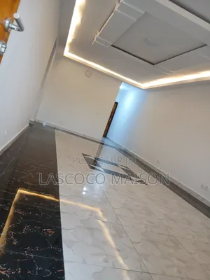 2chbre Appartement dans Lascoco Maison, Cocody à Louer