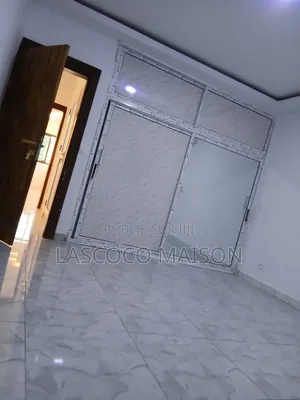 2chbre Appartement dans Lascoco Maison, Cocody à Louer