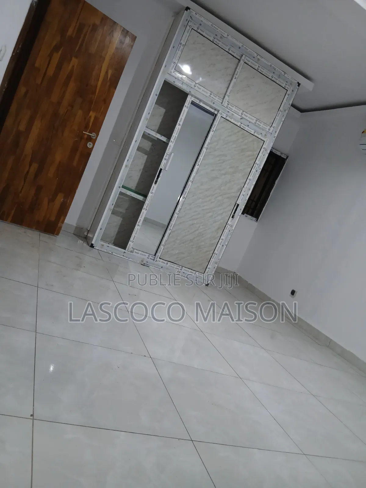 2chbre Appartement dans Lascoco Maison, Cocody à Louer