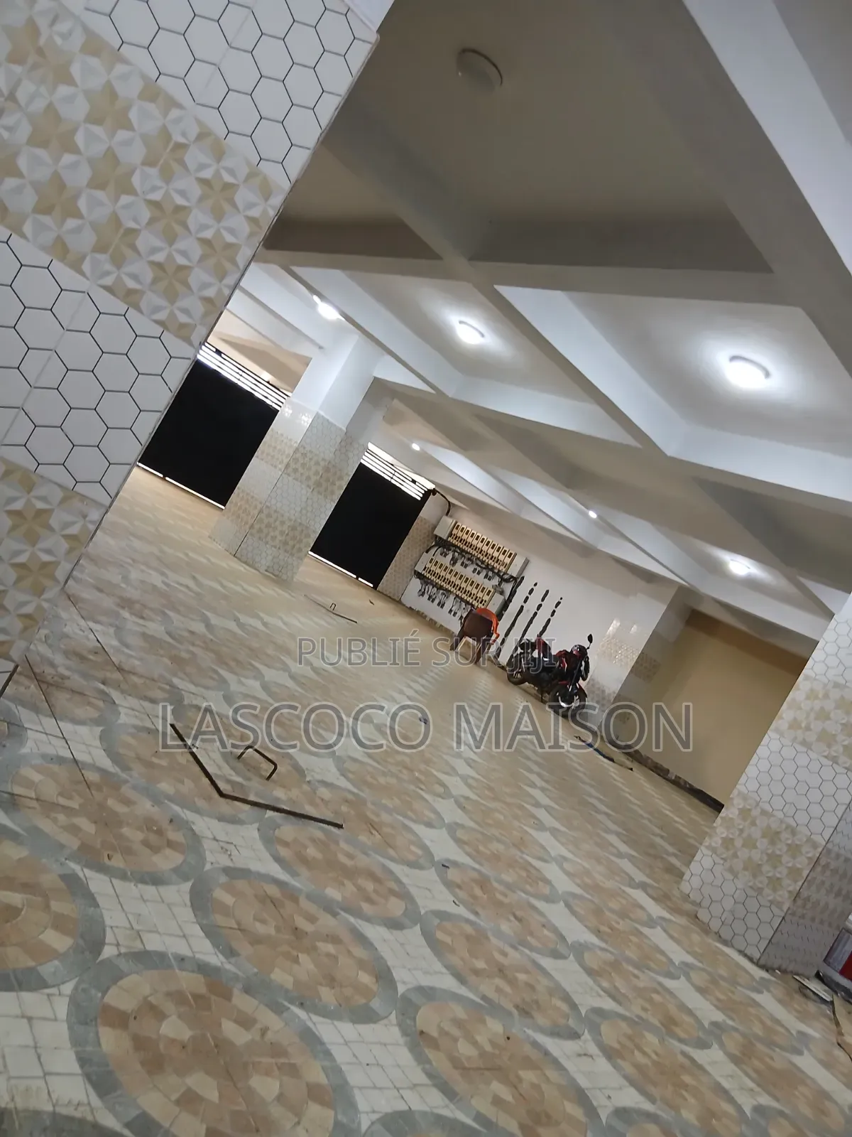 2chbre Appartement dans Lascoco Maison, Cocody à Louer