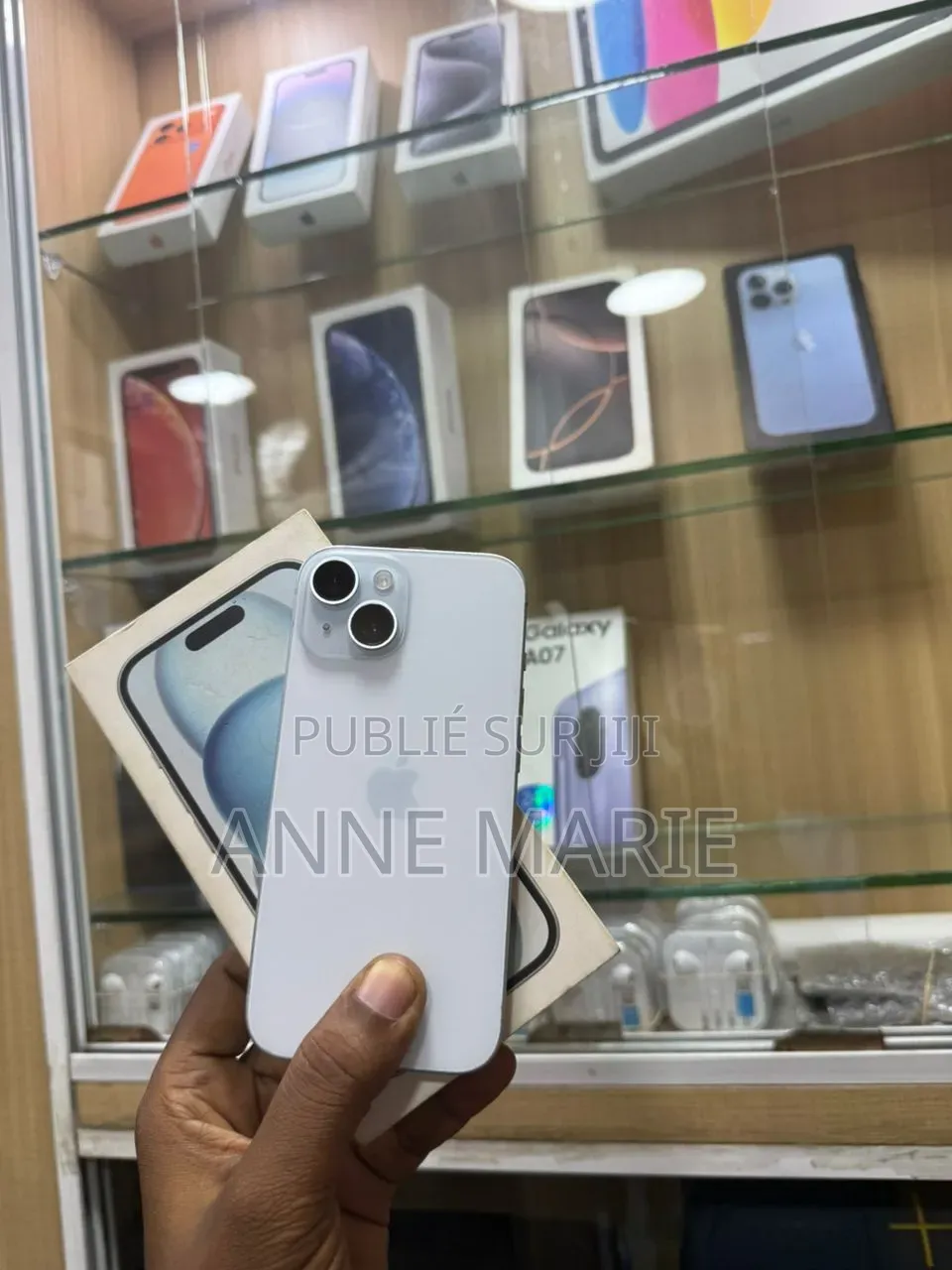 Apple iPhone 15 128 GB Bleu
