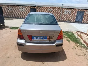Suzuki Liana 1.6 Comfort 2004 Gris
