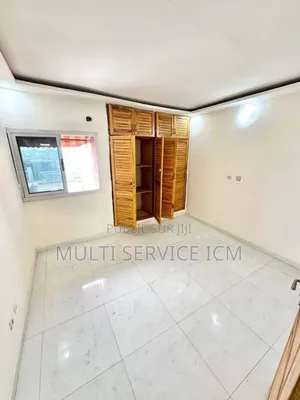 2chbre Appartement dans Ismael Coulibaly, Cocody à Vendre