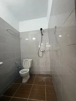 3chbre Appartement dans Ismaël Coulibaly, Cocody à Vendre