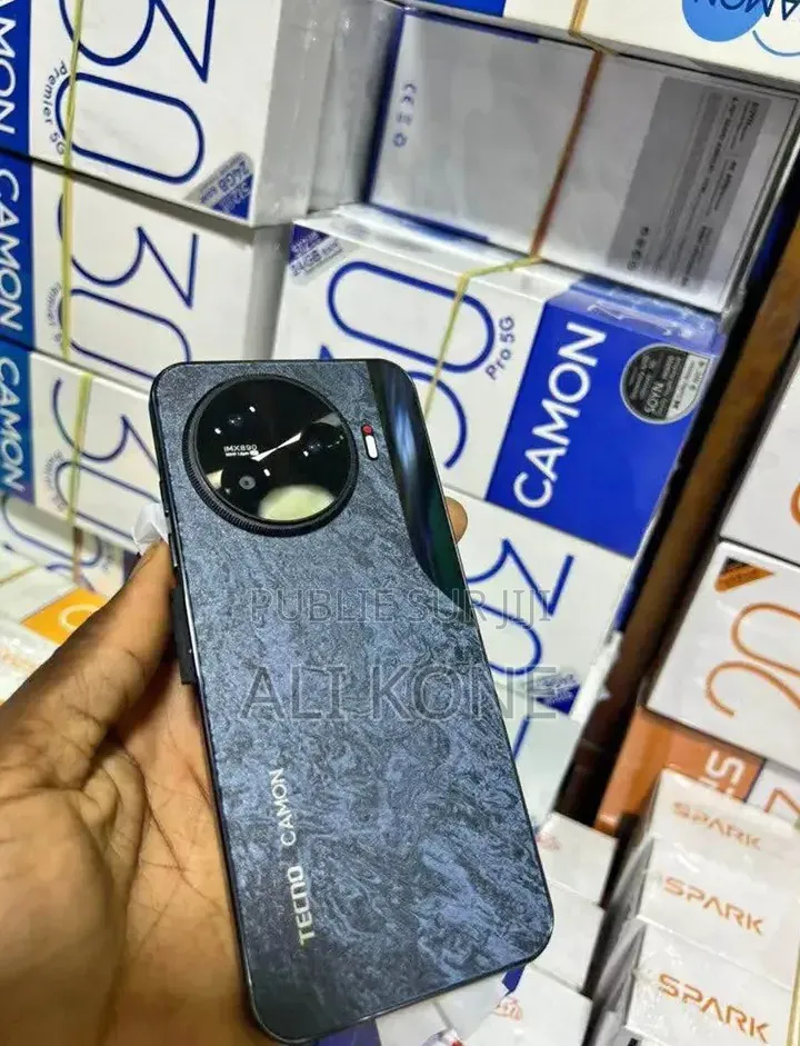 Nouveau Tecno Camon 30 256 GB Autre