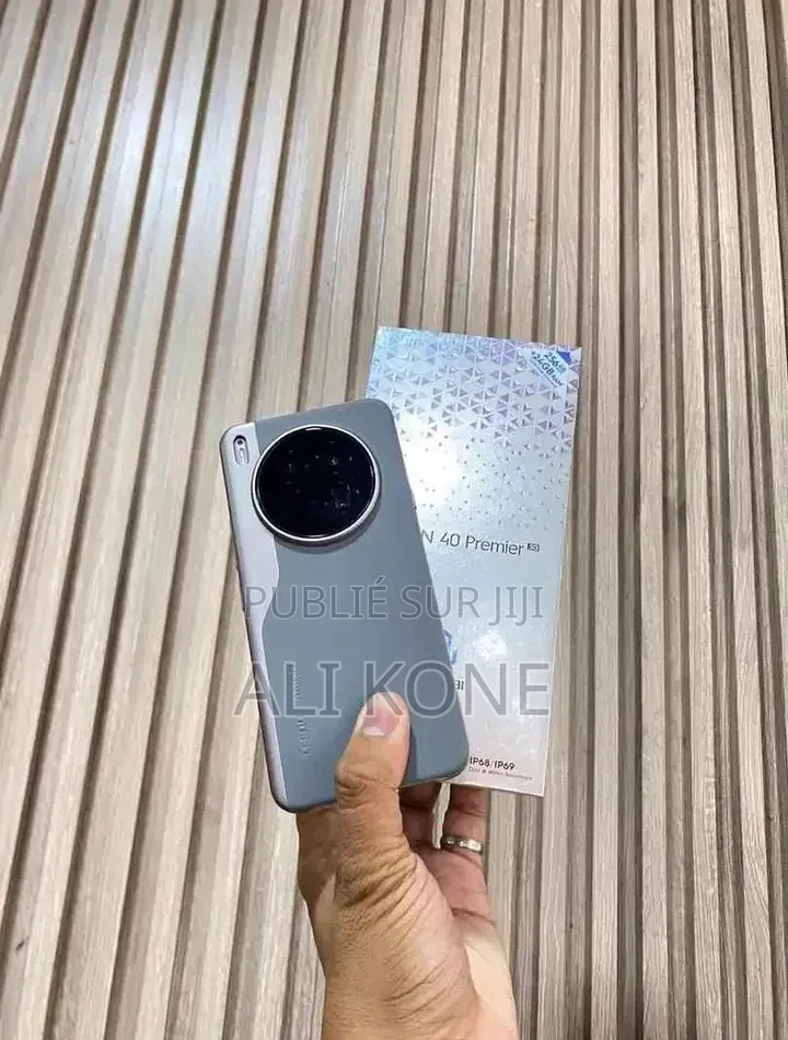 Nouveau Tecno Camon 40 Premier 256 GB Autre