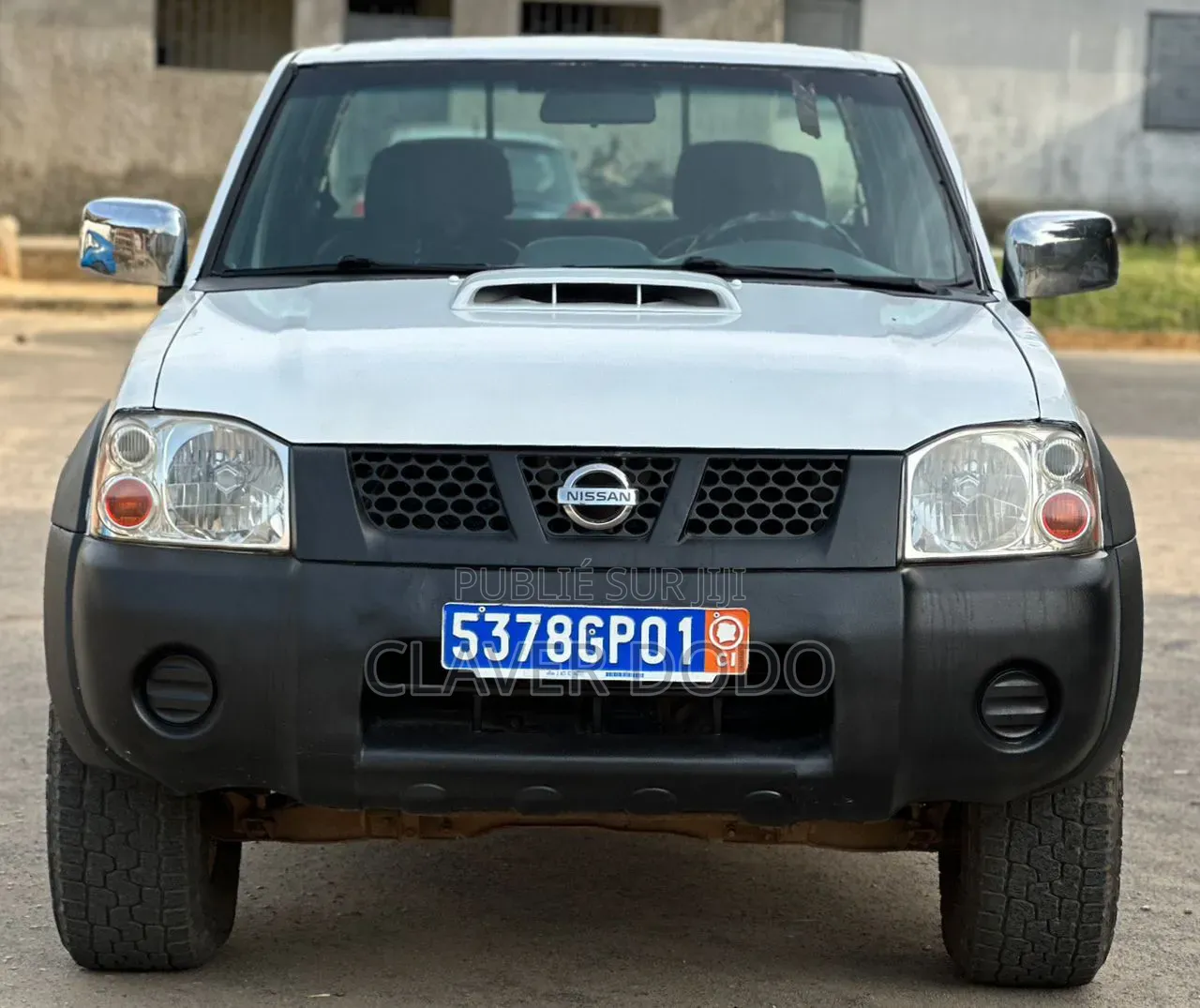 Nissan Hardbody 2014 Blanc