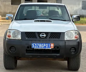 Nissan Hardbody 2014 Blanc