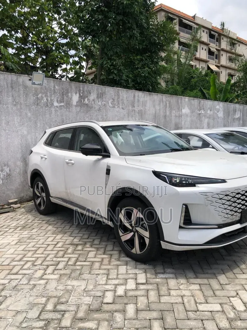 Nouveau Changan CS55 Plus 1.5 Petrol FWD 2025 Blanc