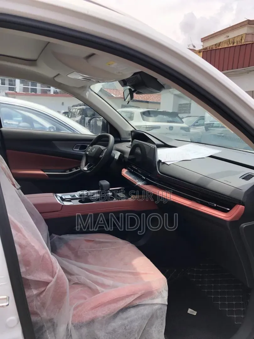 Nouveau Changan CS55 Plus 1.5 Petrol FWD 2025 Blanc