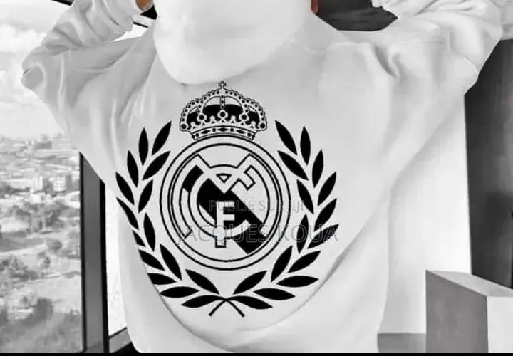 Pull-Over Original À Bon Prix