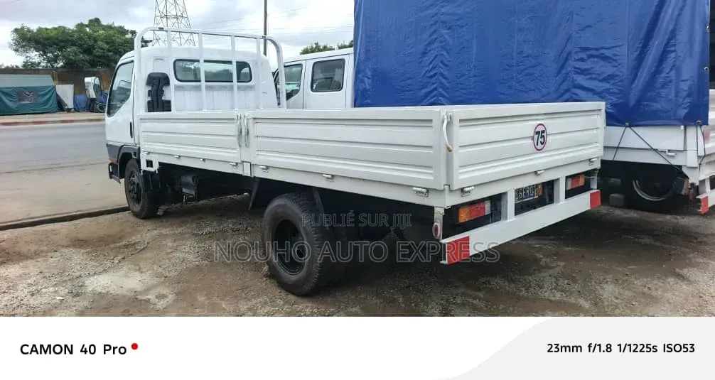 Mitsubishi Canter Anne