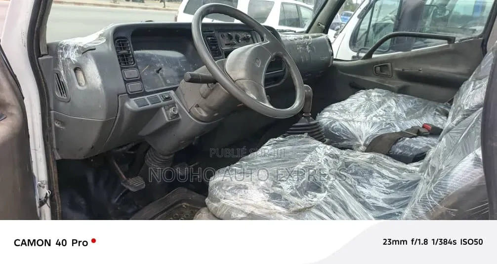 Mitsubishi Canter Anne