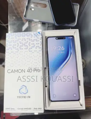 Nouveau Tecno Camon 40 Pro 5G 256 GB Autre