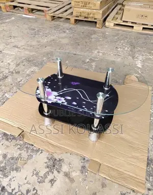 Table Vitrée