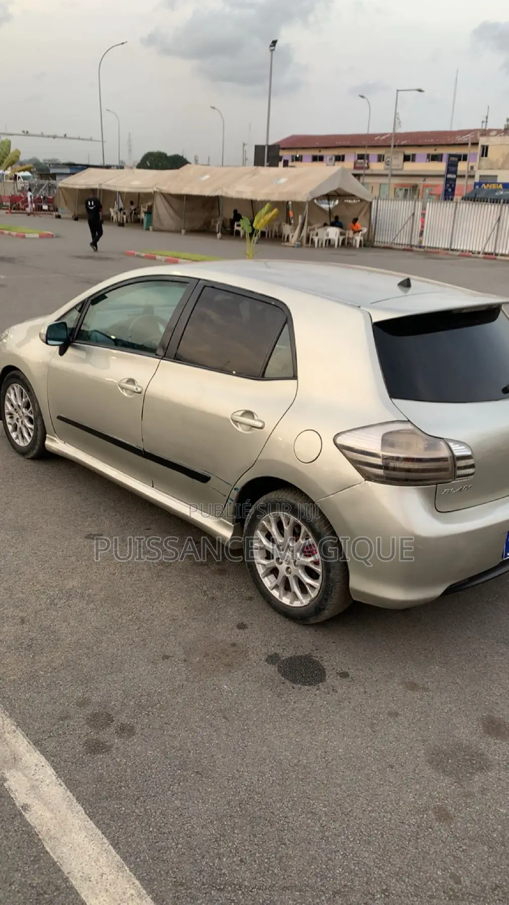 Toyota Auris 2007 Doré