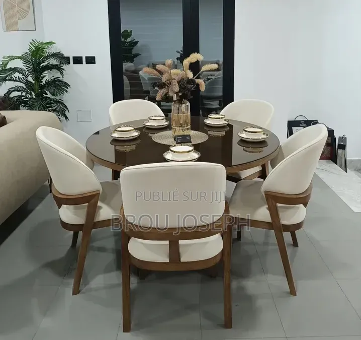 Table À Manger