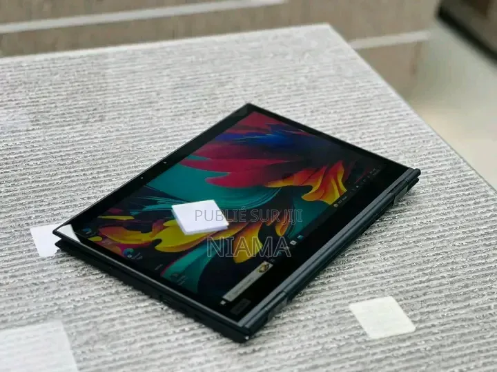 Nouveau Lenovo ThinkPad X1 Yoga 8GB Intel Core i5 SSD 256GB
