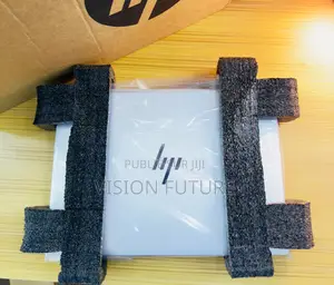 Nouveau HP Pavilion 14-ce3064st 16GB Intel Core i5 SSD 512GB